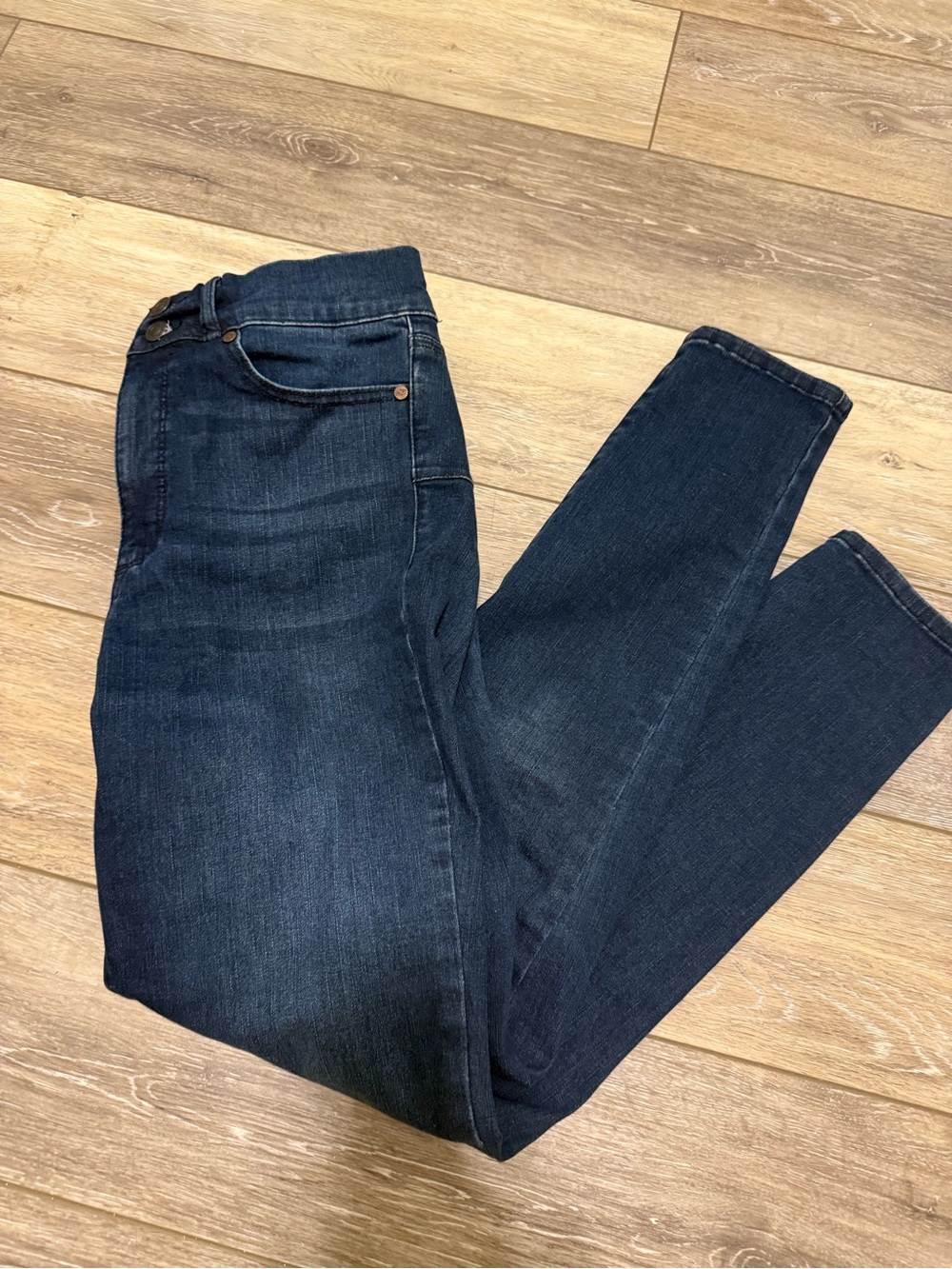 💙Sofia Vergara Eva Skinny Jeans - size 8💙